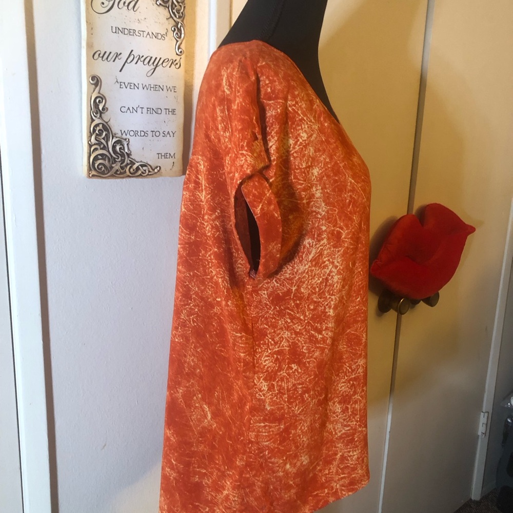 Xhilaration Orange Relaxed Fit Blouse with Textured Pattern - Picture 3 of 6